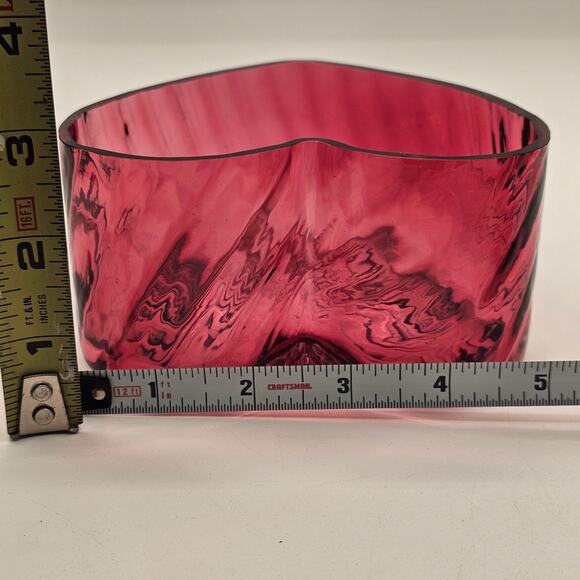Hand-Blown Cranberry Glass Heart Bowl – Vintage Pilgrim Jewelry Trinket Dish - Picture 5 of 6